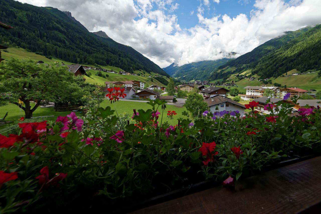 Fleckhof Hotel Neustift im Stubaital Exterior foto